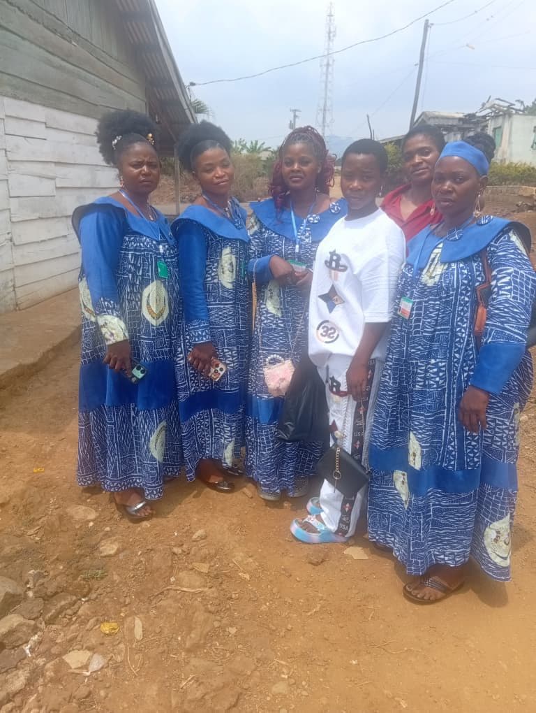 Single mothers during a support session